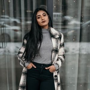 Meet your Posher, Alisha